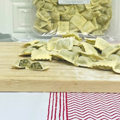 Acquista online pasta fresca ligure. Ravioli di borragine.