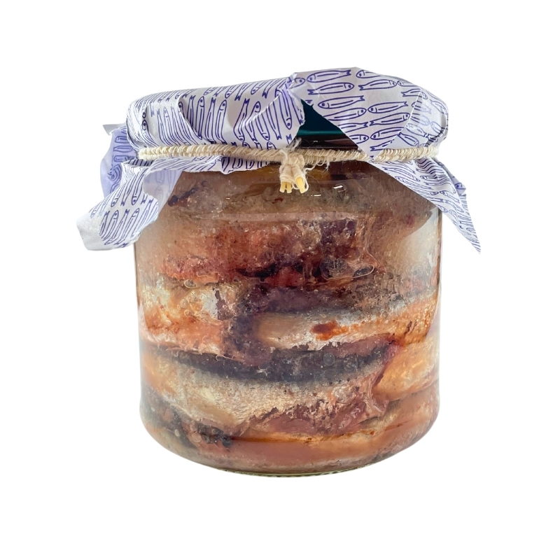 Sale of salted anchovies. The Anciua of Sestri Levante. Discover Michele Senno's artisan anchovies.